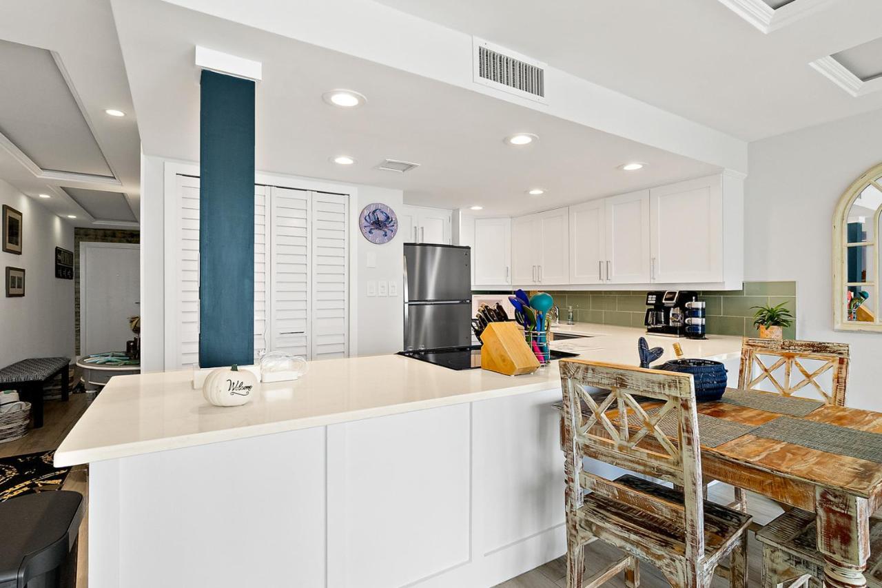 Pelican Condos New Smyrna Beach Exterior photo