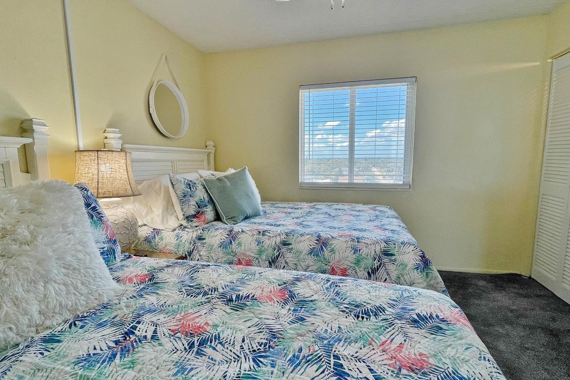 Pelican Condos New Smyrna Beach Room photo