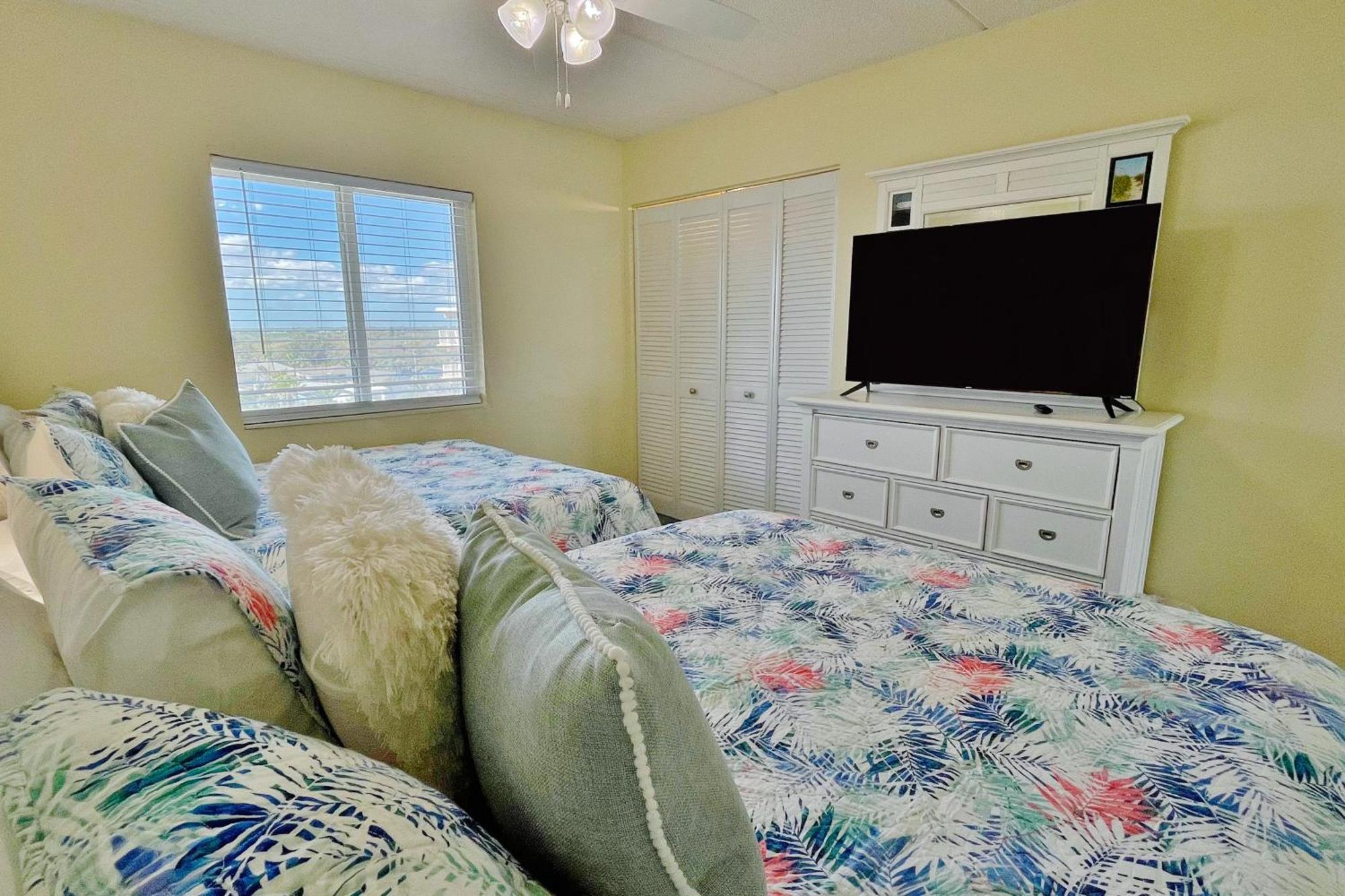 Pelican Condos New Smyrna Beach Room photo