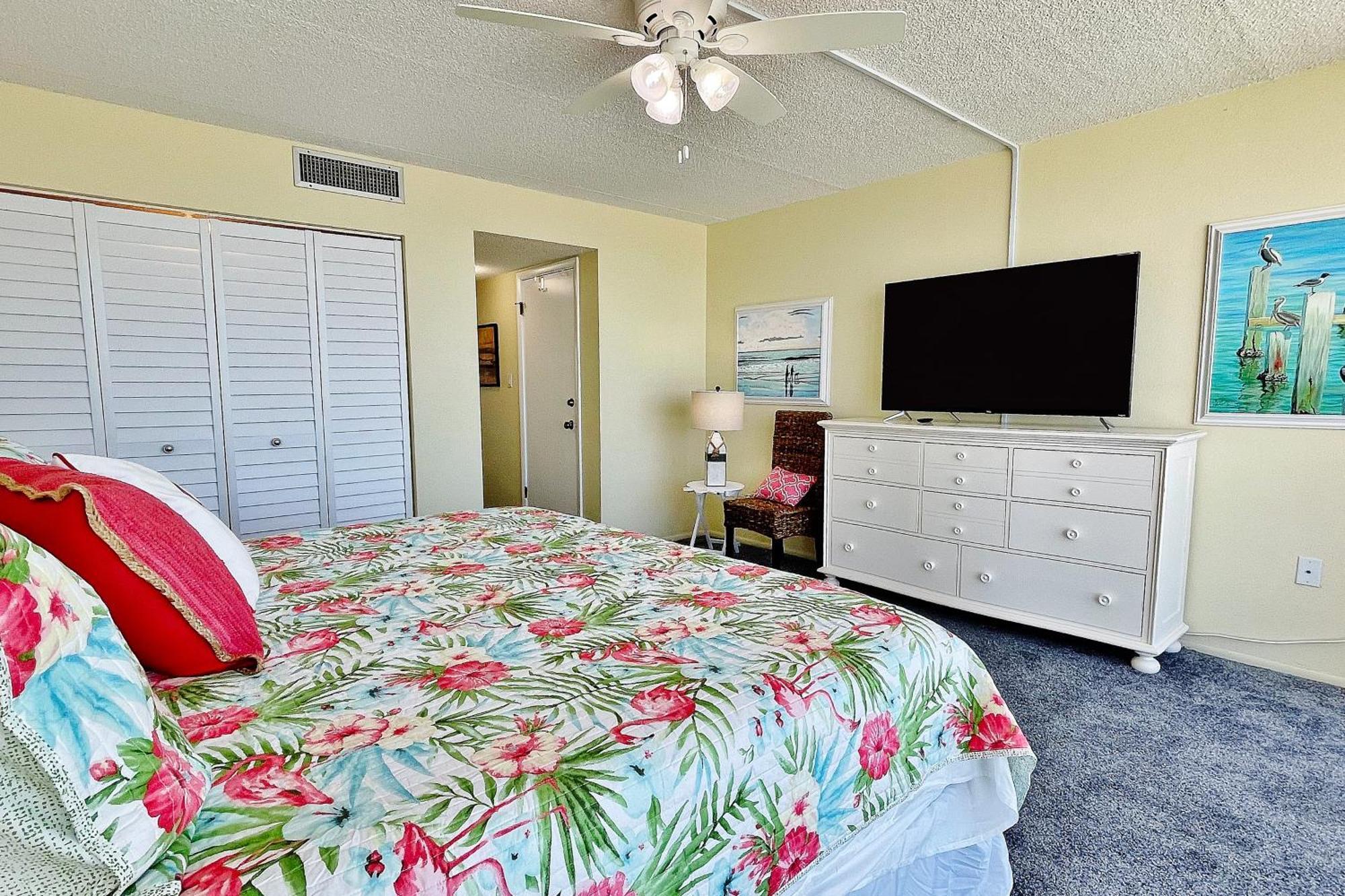 Pelican Condos New Smyrna Beach Room photo