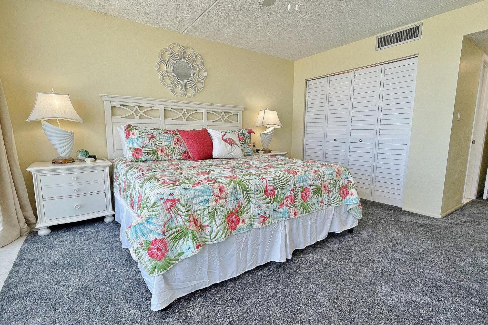 Pelican Condos New Smyrna Beach Room photo