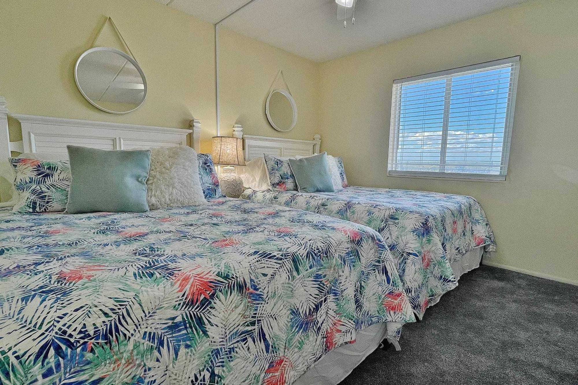 Pelican Condos New Smyrna Beach Room photo